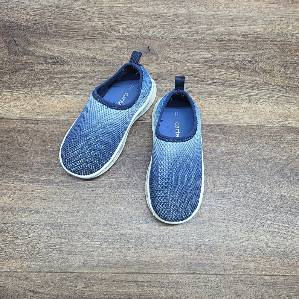 Toddler Water Shoes by Carters SIZE: 11